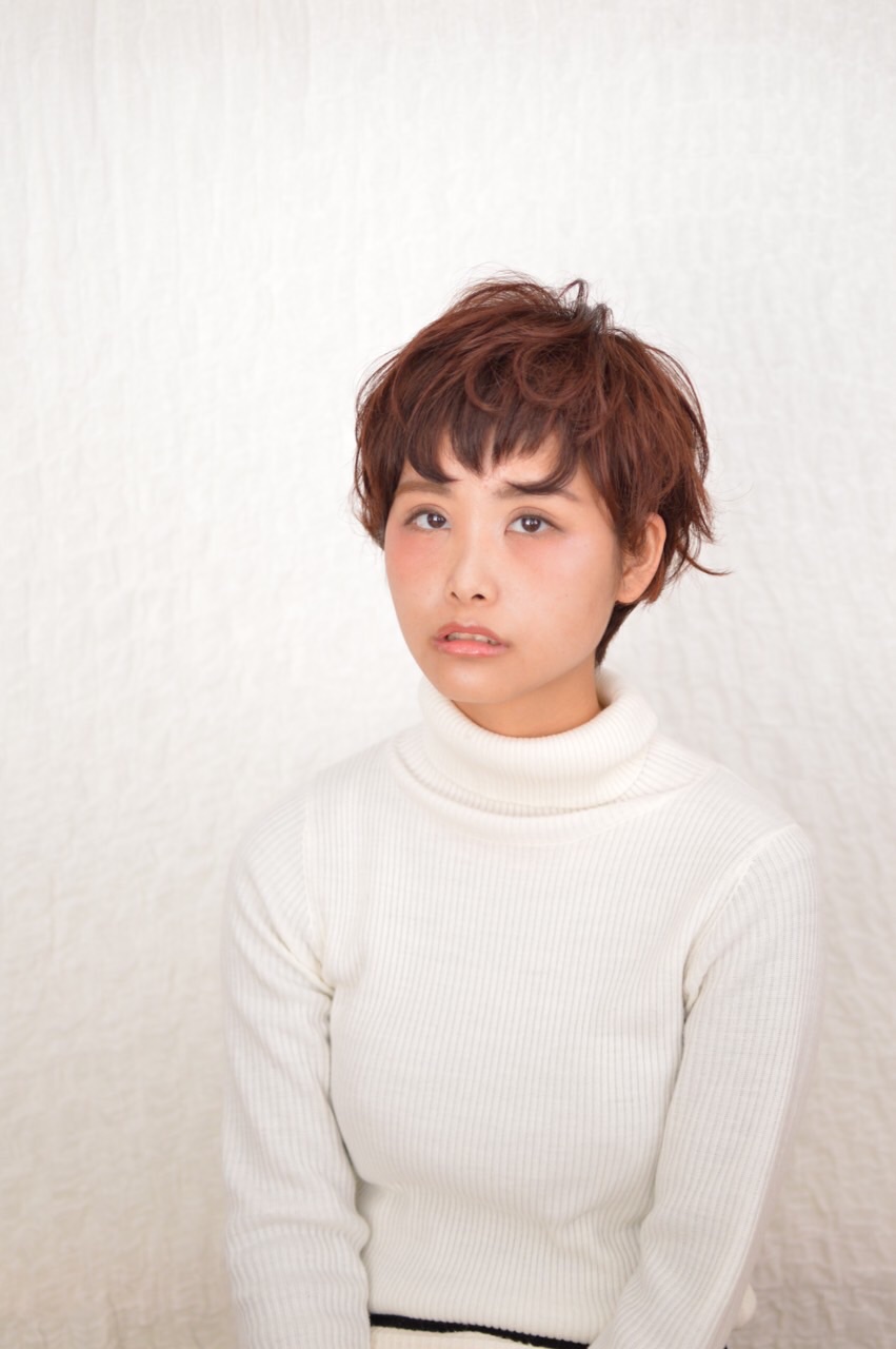、