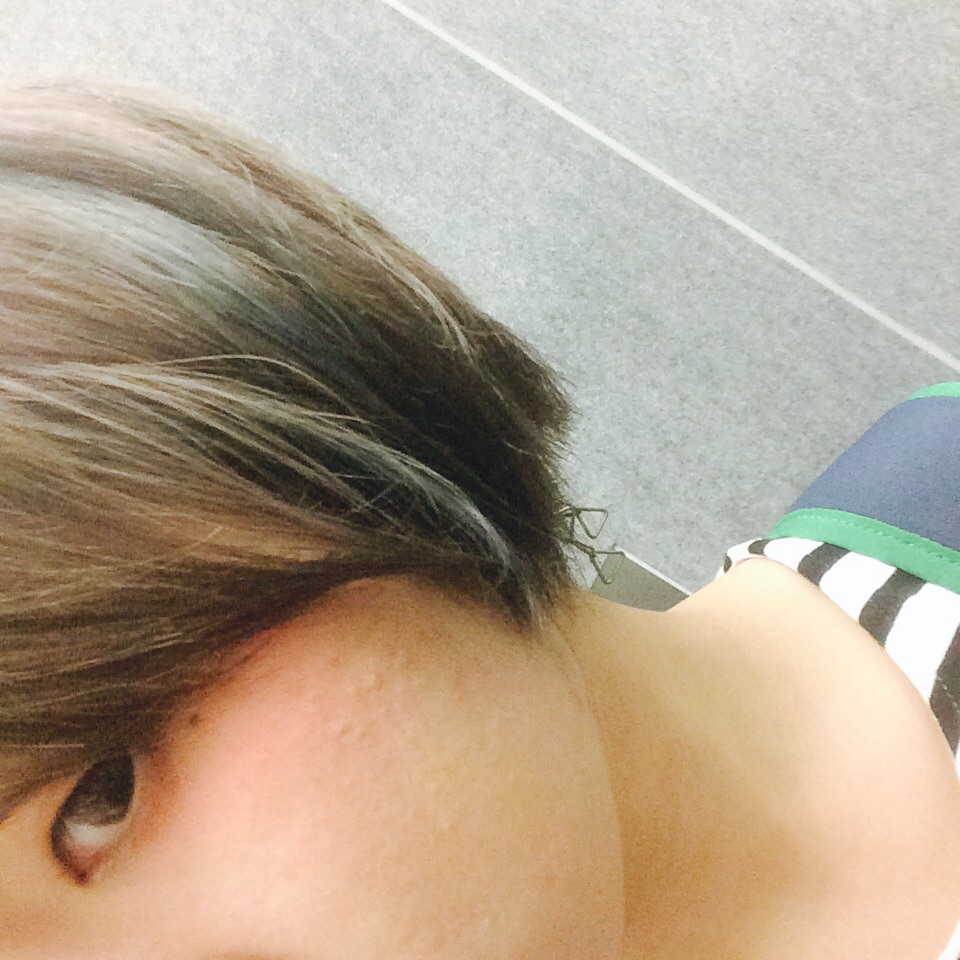 、